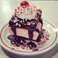 Frisch’s Peppermint Hot Fudge Cake :: For A Limited Time